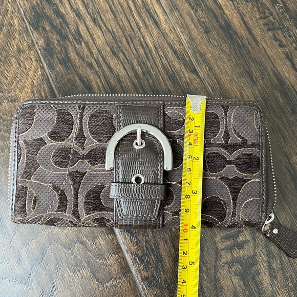 Coach Zip Around Wallet - Picture 10 of 10